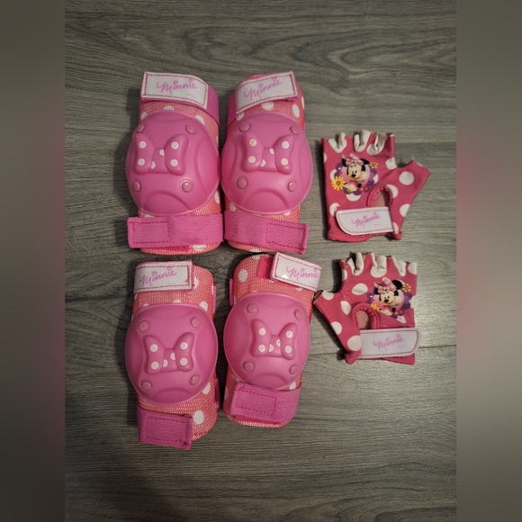 Disney Minnie Mouse Pink Protective Gear Set Girl's knee pads, elbow pads - Picture 1 of 2